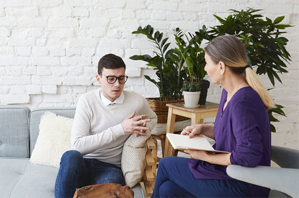 The Hidden Habits That Slowly Kill Connection in a Relationship